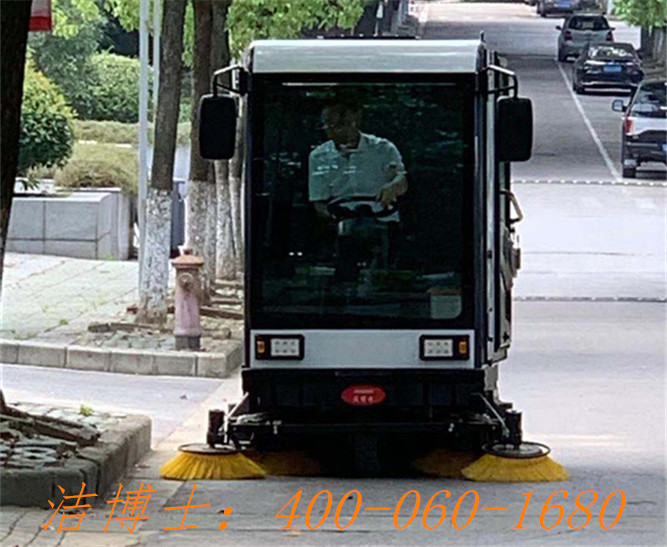 洁博士电动清扫车用户案例——南京谷峰园林绿化工程有限公司
